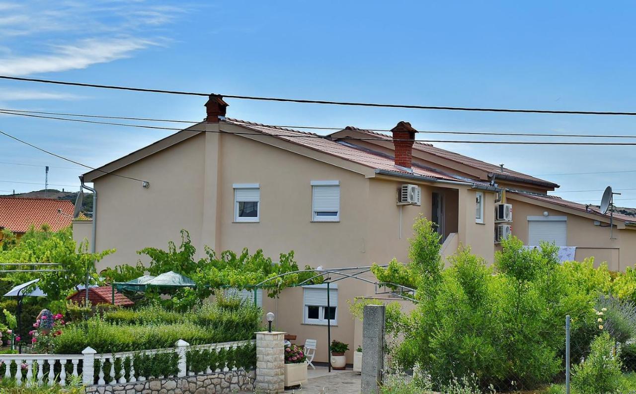 Apartmani Danijela Lopar Luaran gambar