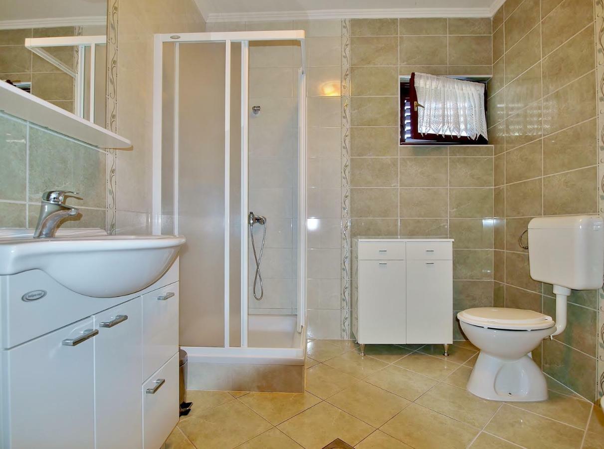 Apartmani Danijela Lopar Luaran gambar