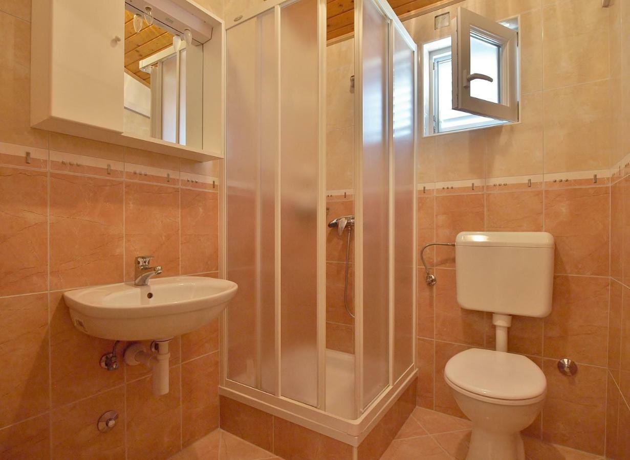 Apartmani Danijela Lopar Luaran gambar