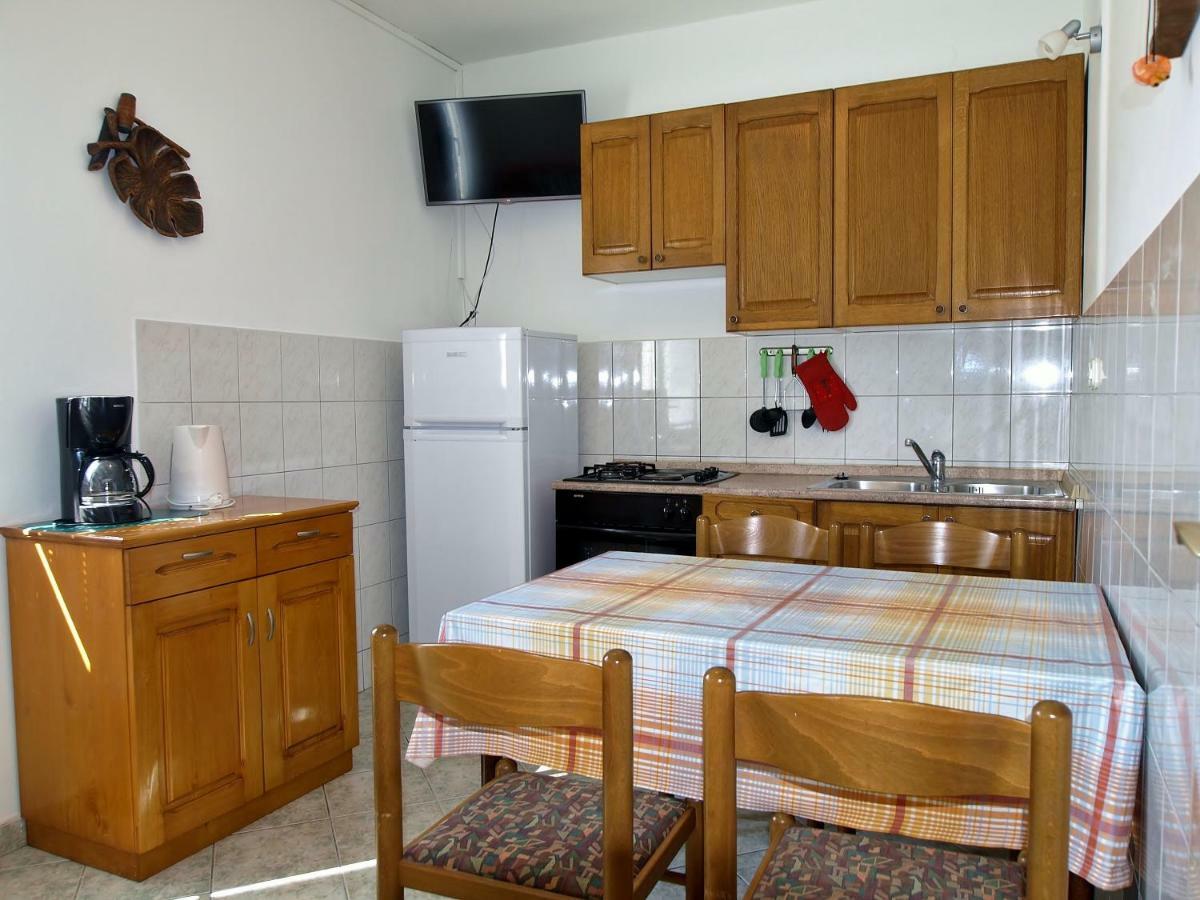 Apartmani Danijela Lopar Luaran gambar